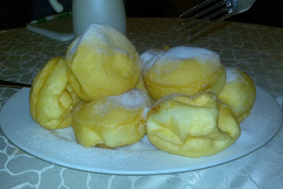 Fried Dough Balls with Red Bean Paste (Flash)