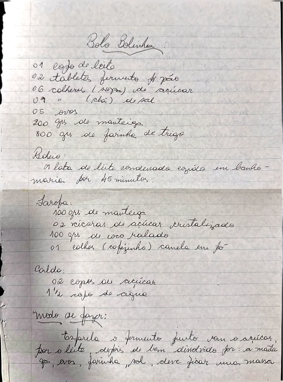 Primeira página do caderno com a receita do Bolo Bolinhas escrita à mão: lista de ingredientes, recheio, farofa, calda e início do modo de fazer